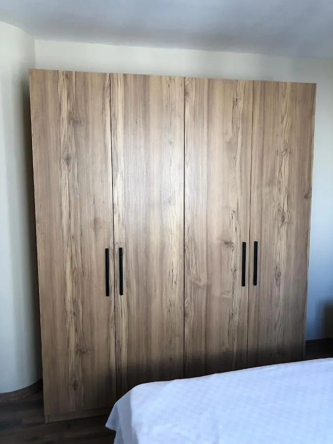 מרמריס Pinna Home בית הארחה